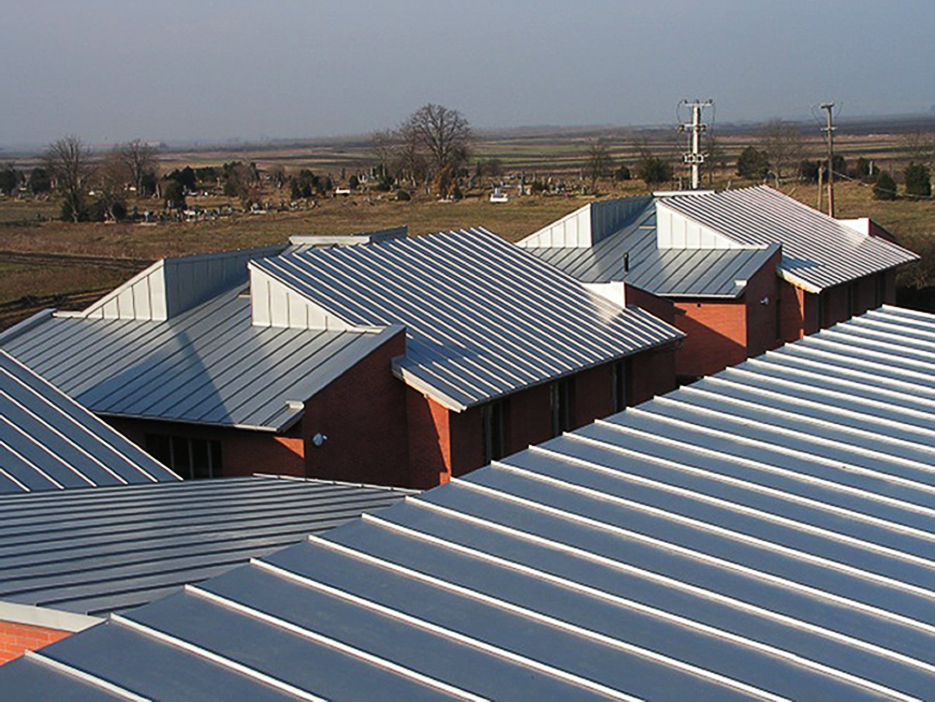 Standing seam metal roof